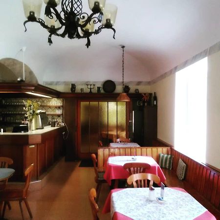 Zur Goldenen Krone Ehrenhausen Kültér fotó
